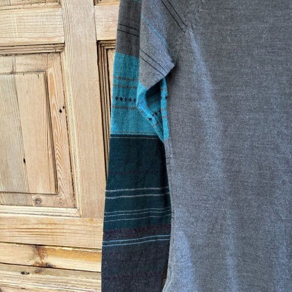 Women's Smartwool Small V-Neck Striped Sweater Ethno Graphic Sweater Gray Green - Picture 10 of 11